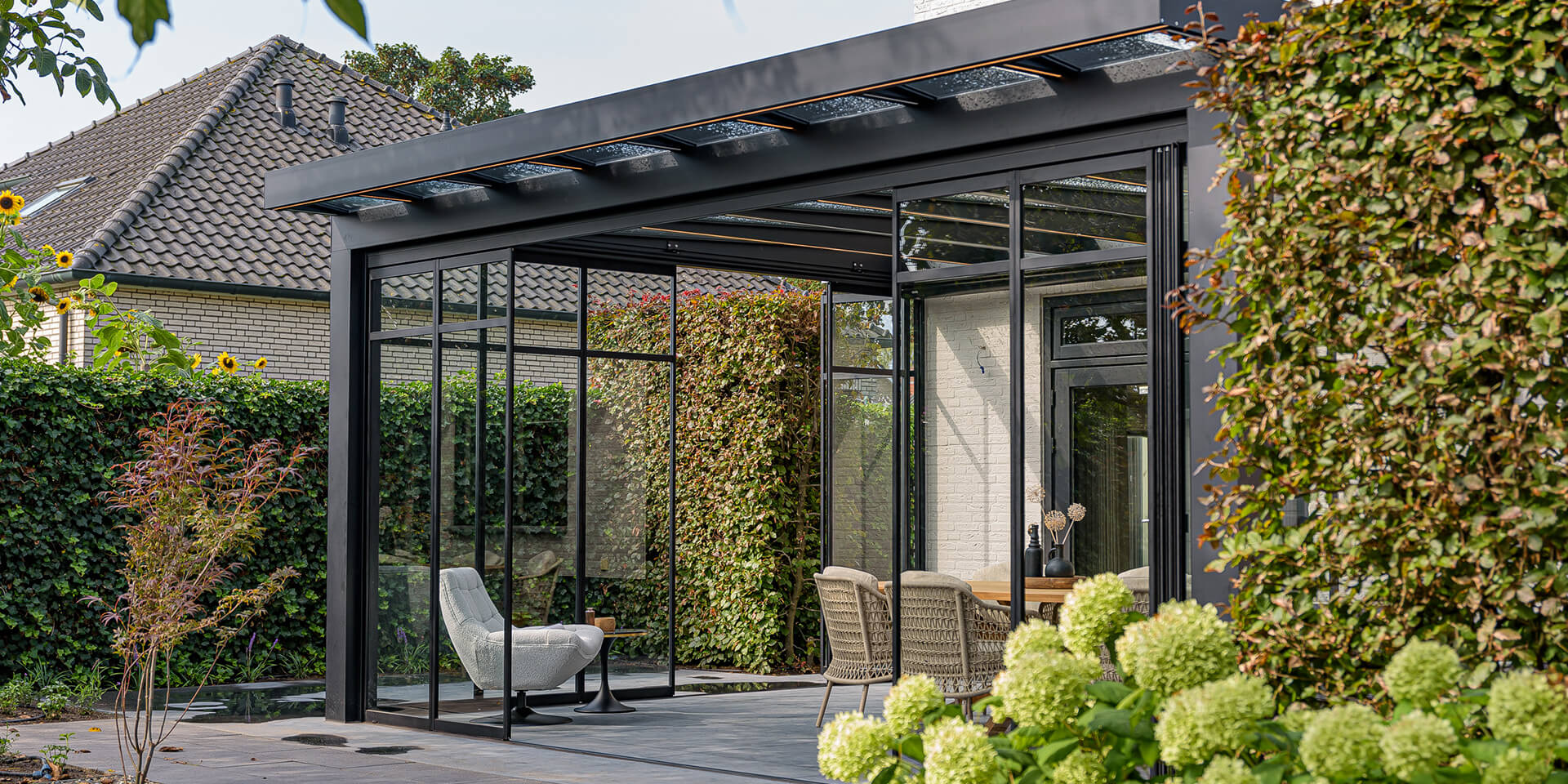 november-outdoor-living-maand-2025-metalura-header