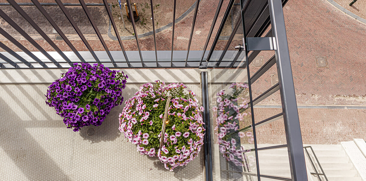 balkon-glazen-windscherm-passende-oplossing-metalura