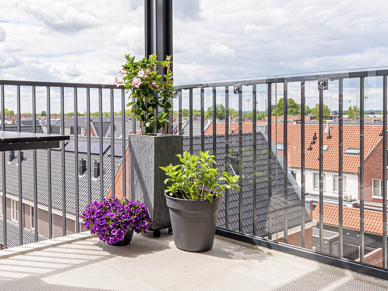 balkonbeglazing-glazen-windscherm-metalura-04
