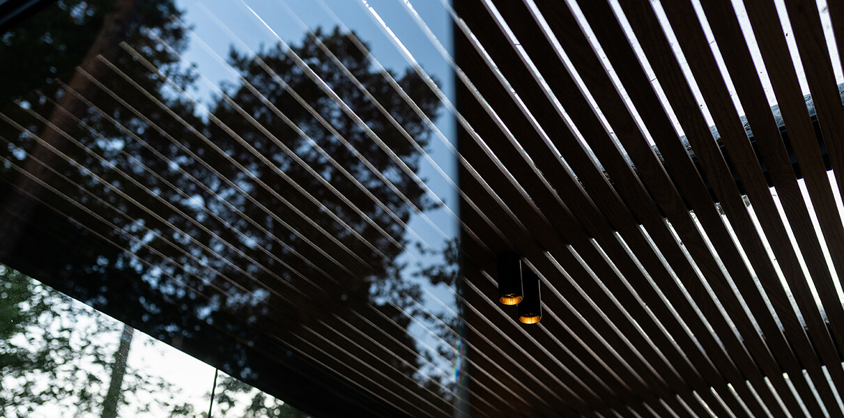 floren-lamellenoverkapping-glas-en-combinatiedak-metalura
