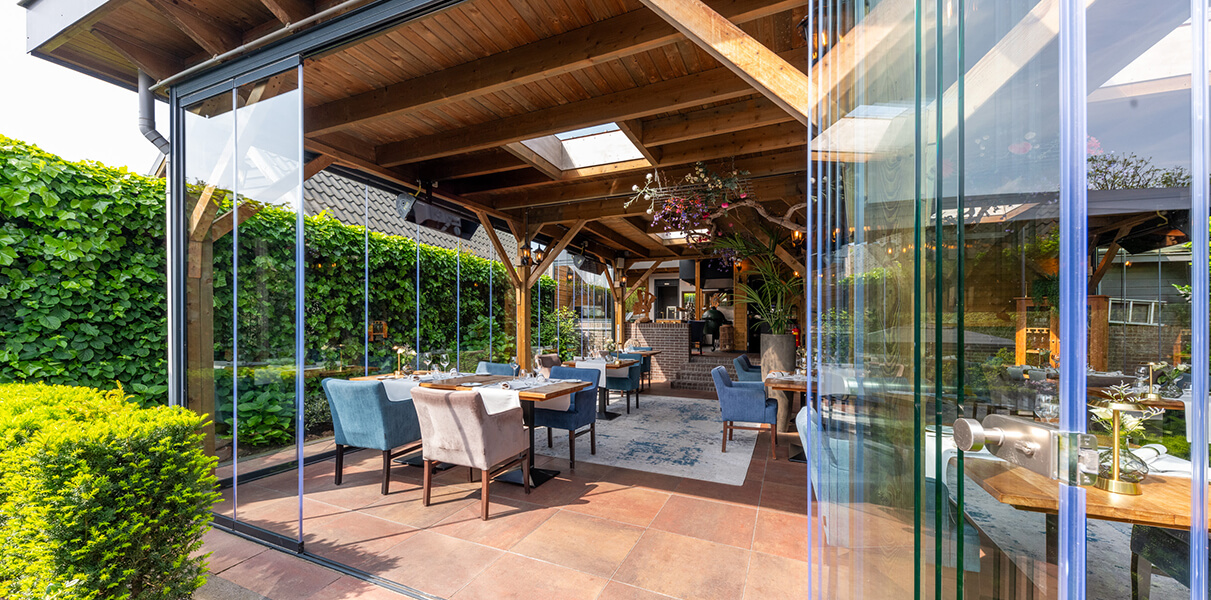 Glazen wandsysteem Restaurant de Wachter