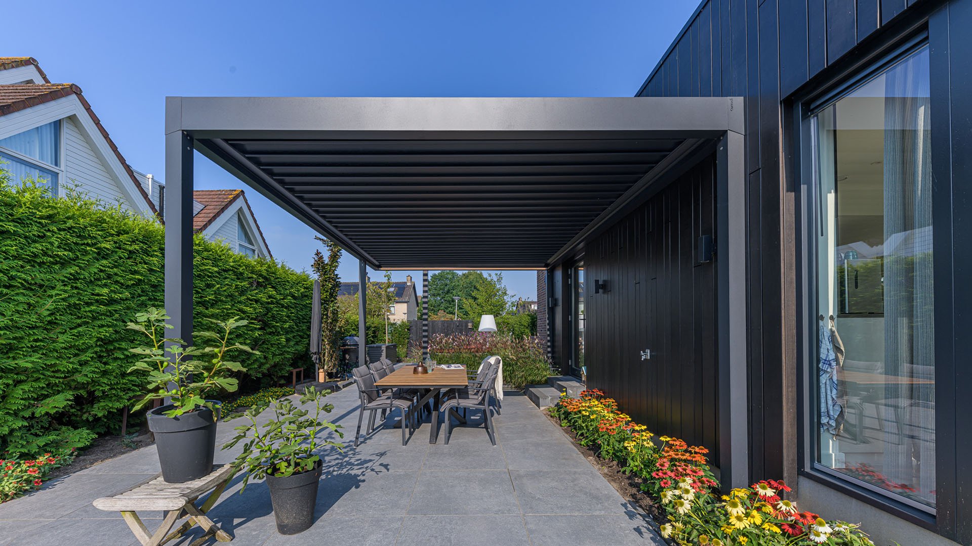 koplopers-in-kubistisch-design_2026_metalura_hero02